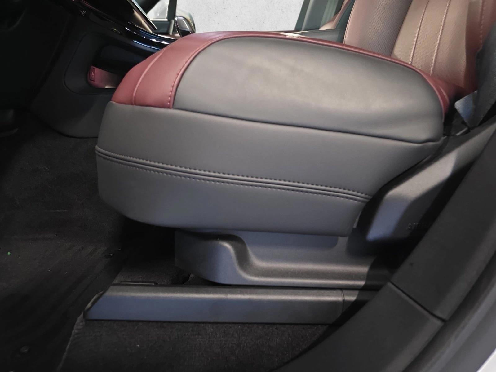 Thumbnail: 2024 Land Rover Range Rover Sport - 5
