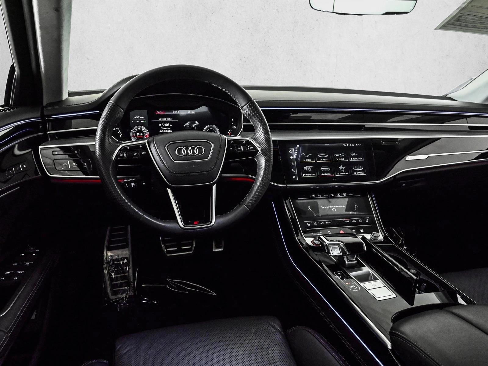 Thumbnail: 2023 Audi S8 - 3