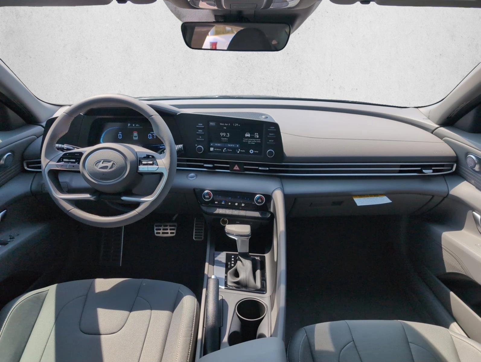 Thumbnail: 2026 Hyundai Elantra - 3