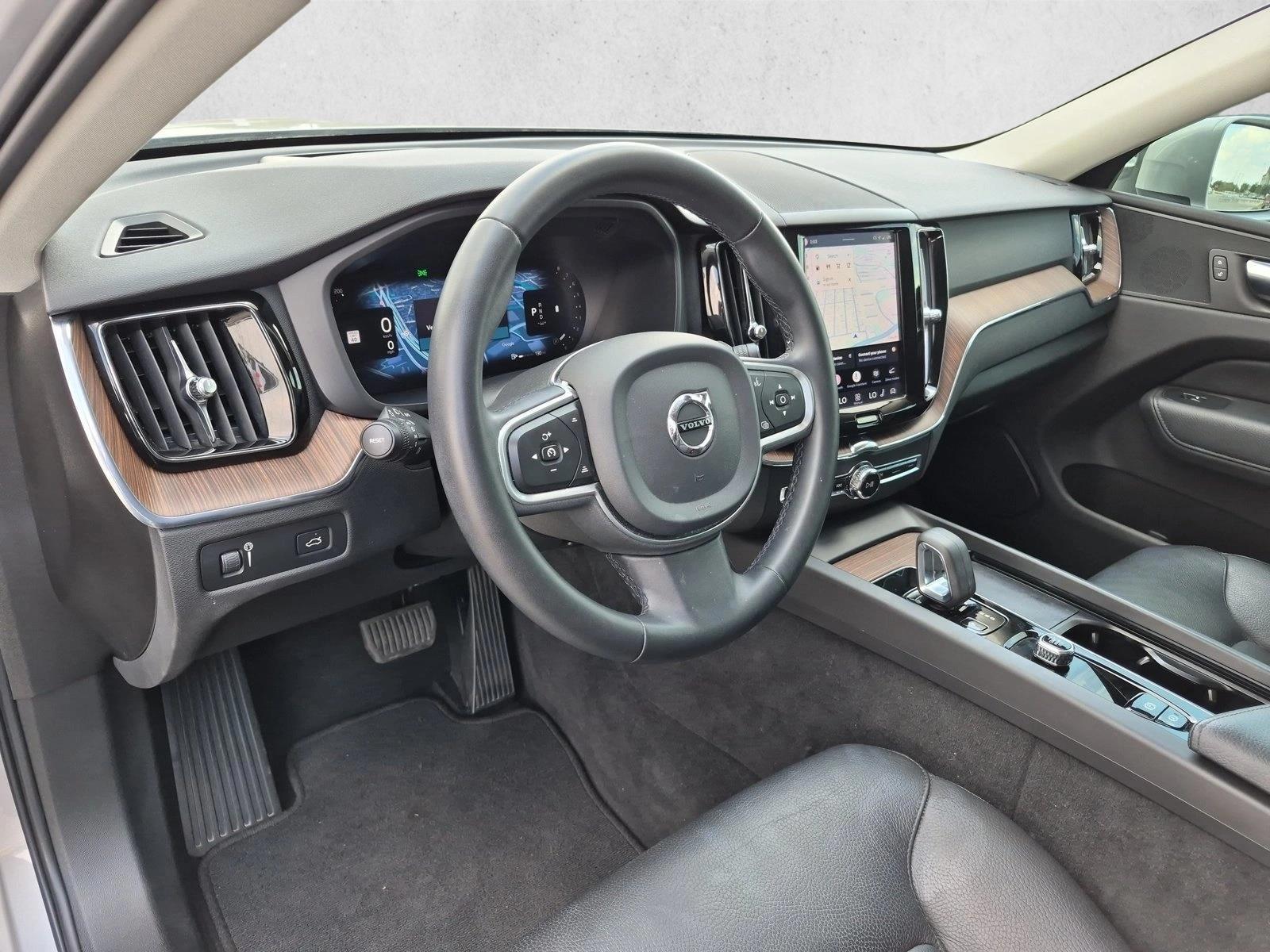2022 Volvo VolvoXC60, photo 10