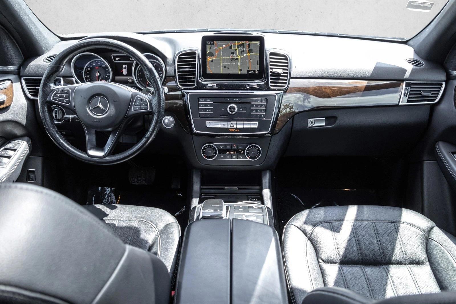 Thumbnail: 2017 Mercedes-Benz GLE - 4
