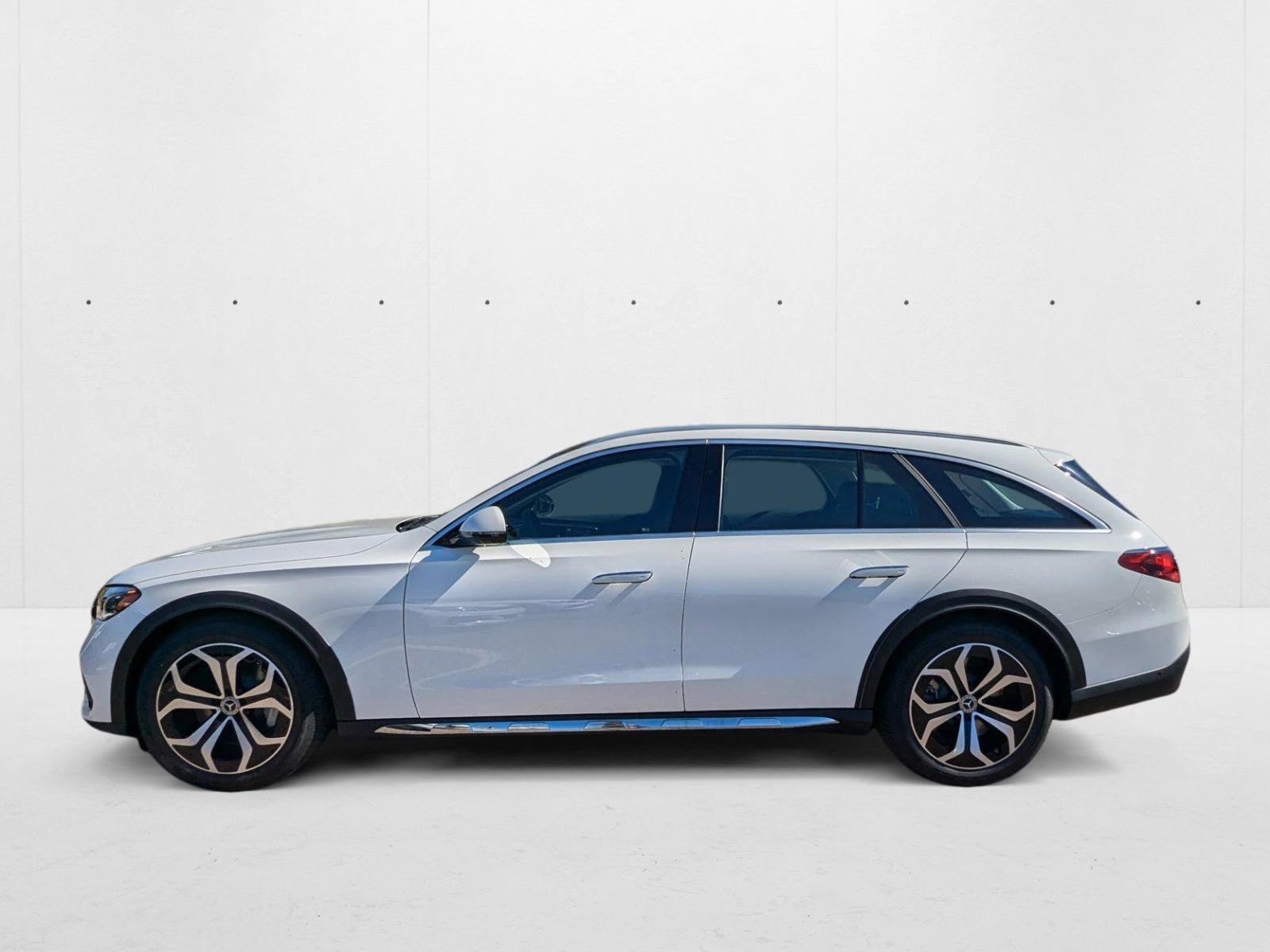 Thumbnail: 2025 Mercedes-Benz E-Class - 2