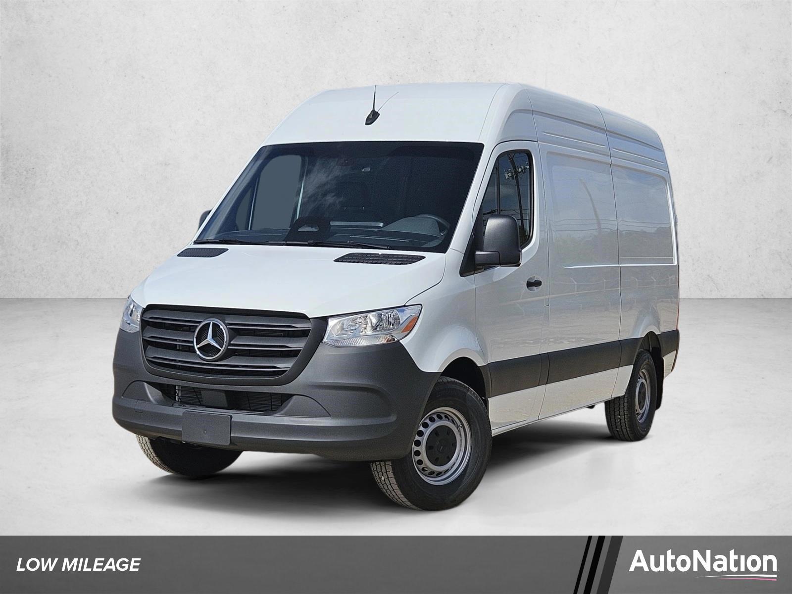Thumbnail: 2025 Mercedes-Benz Sprinter - 1