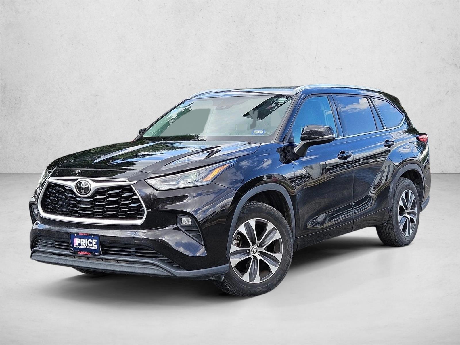 Thumbnail: 2021 Toyota Highlander - 1