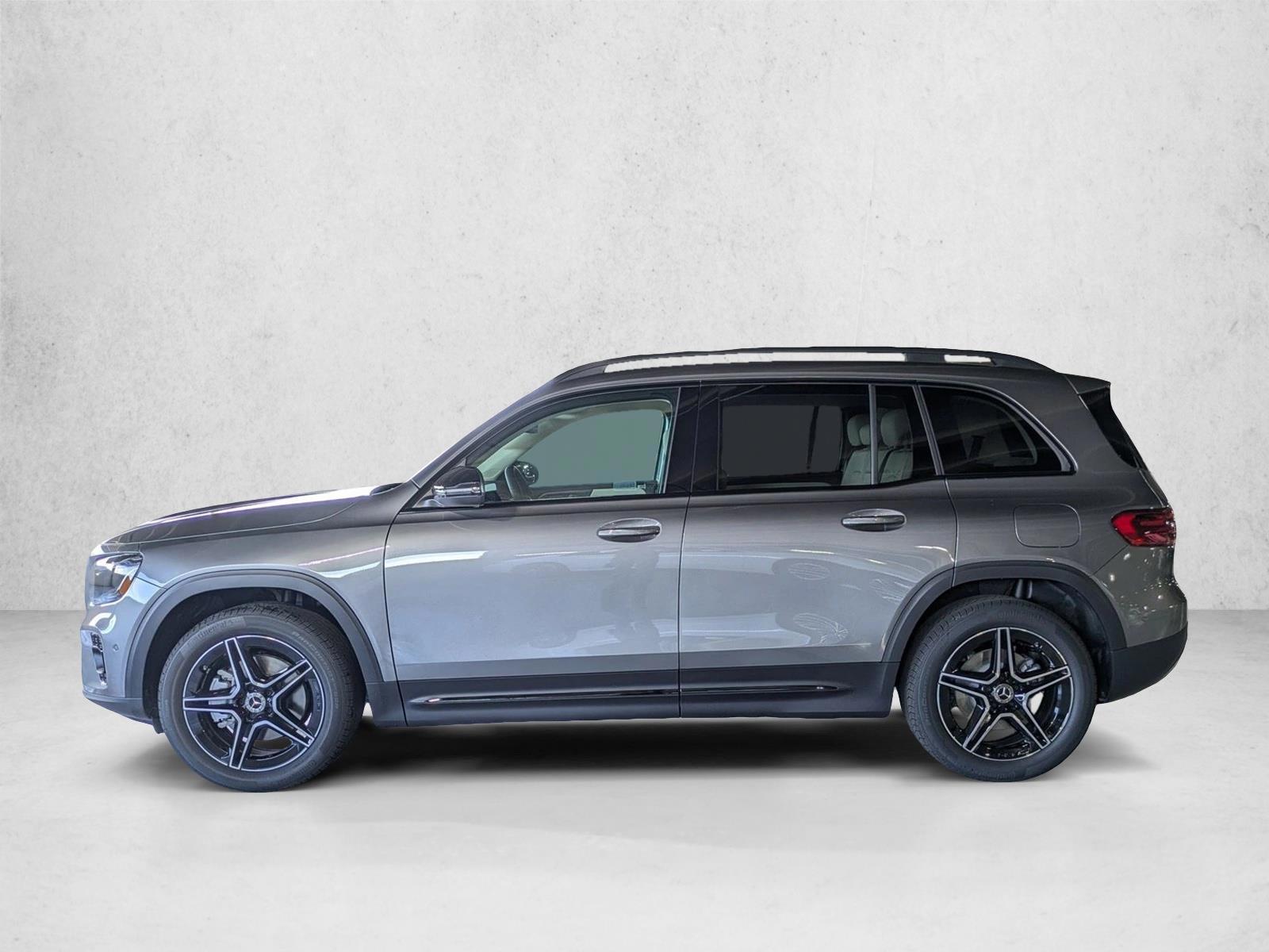 Thumbnail: 2026 Mercedes-Benz GLB - 2