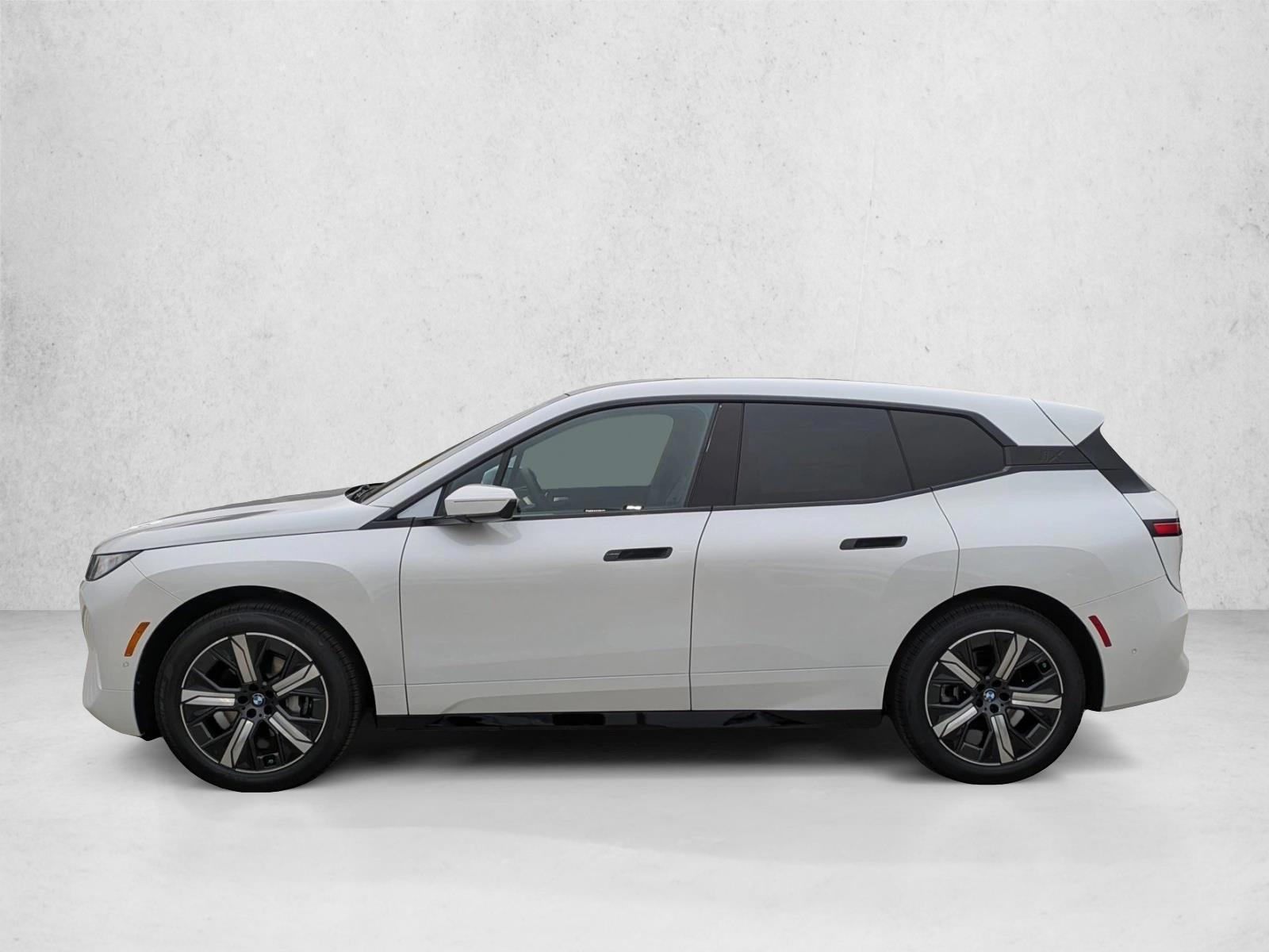 Thumbnail: 2026 BMW iX - 2