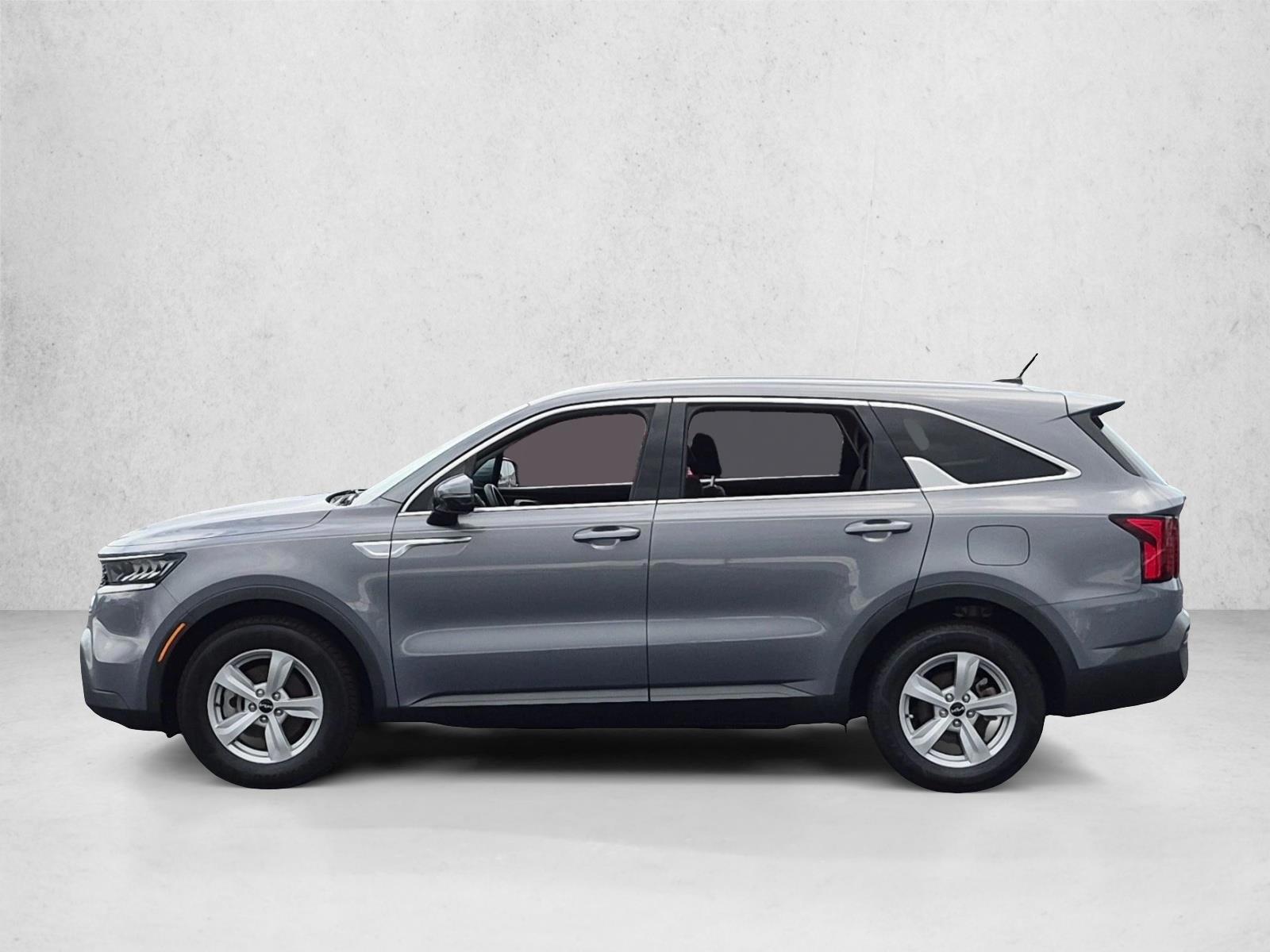 Thumbnail: 2023 Kia Sorento - 2