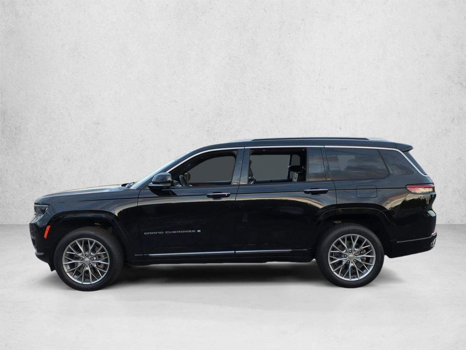 Thumbnail: 2022 Jeep Grand Cherokee L - 2