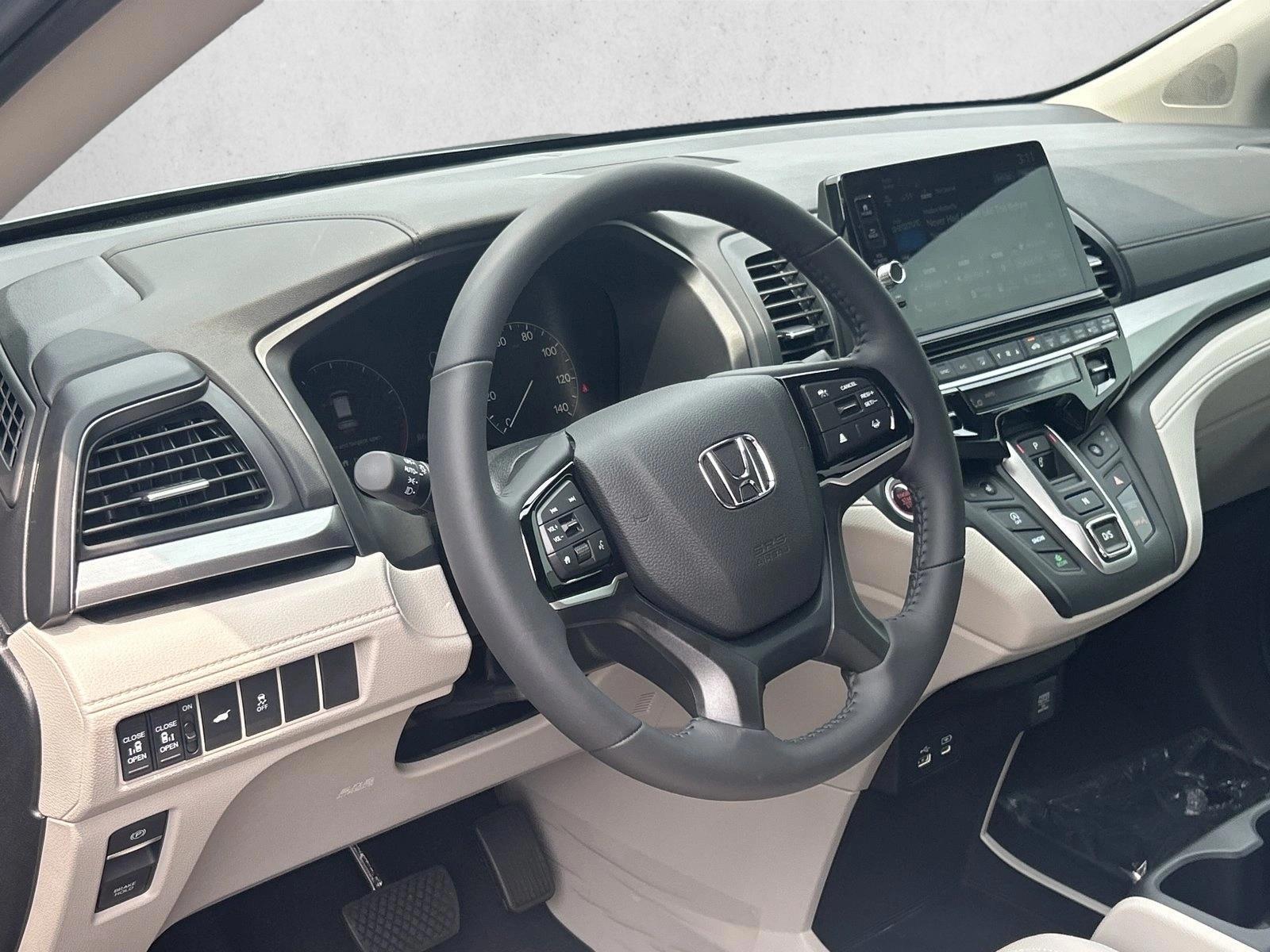 Thumbnail: 2026 Honda Odyssey - 3