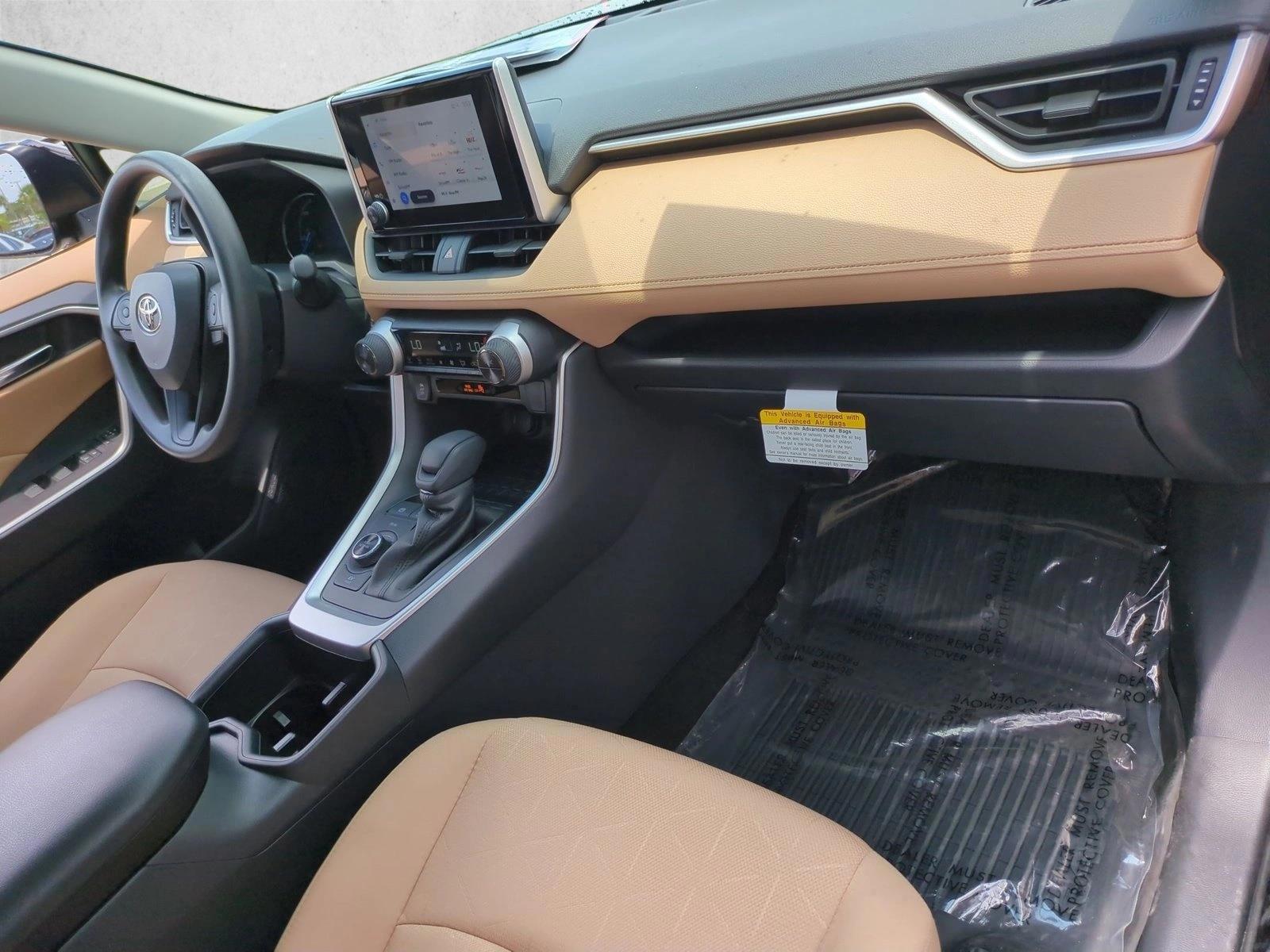 Thumbnail: 2025 Toyota RAV4 - 4