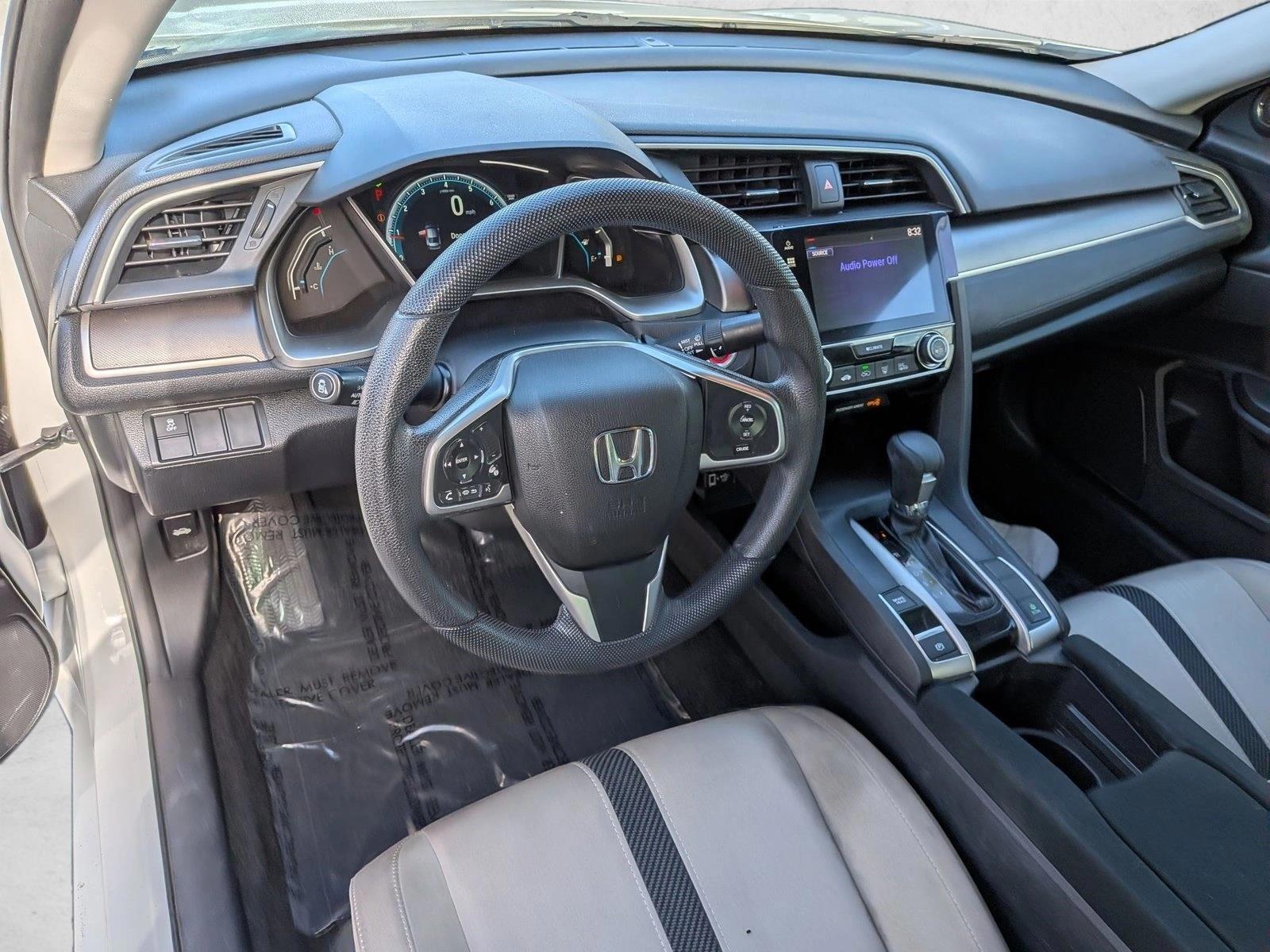 Thumbnail: 2017 Honda Civic - 3