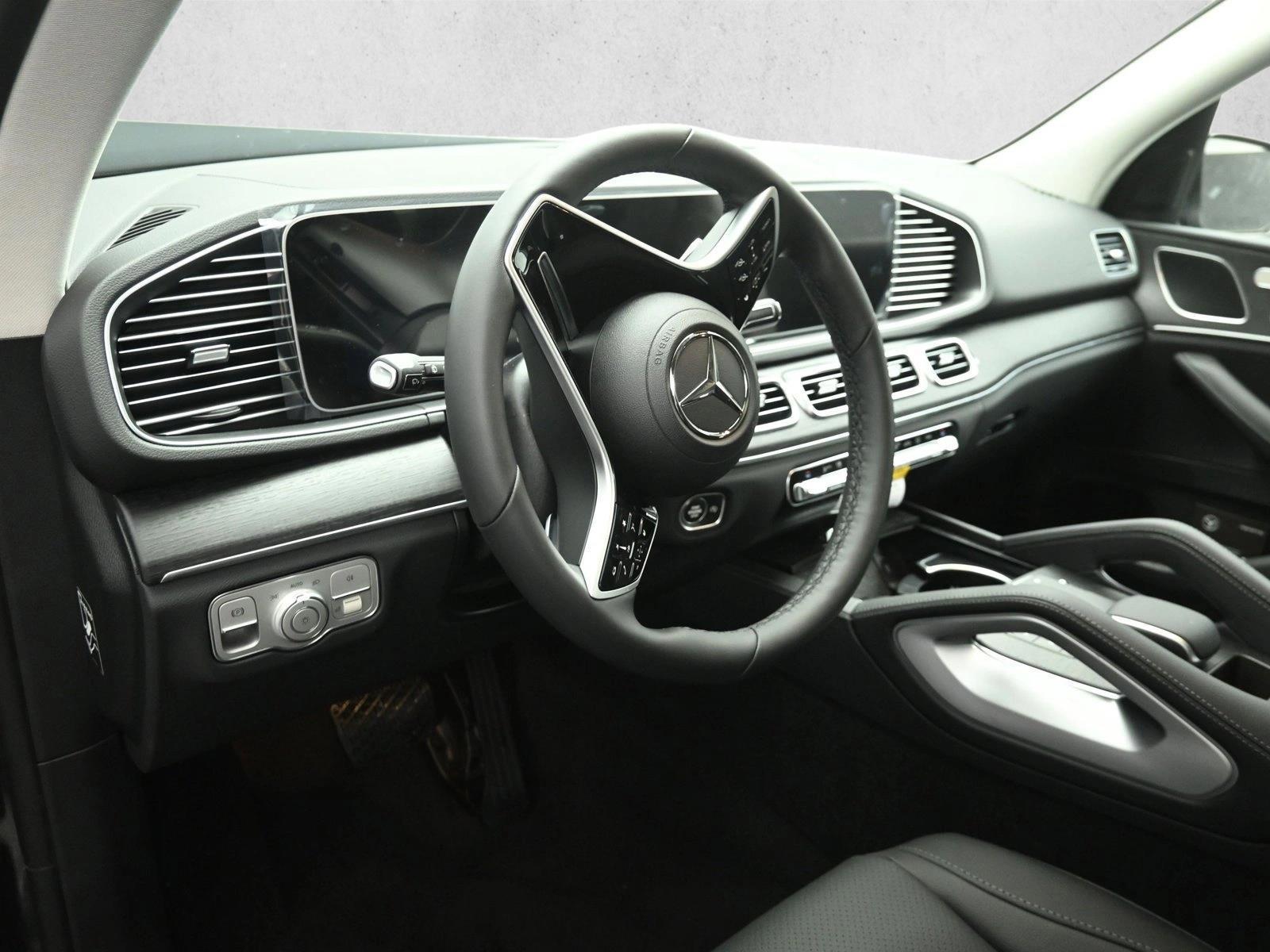 Thumbnail: 2026 Mercedes-Benz GLE - 3