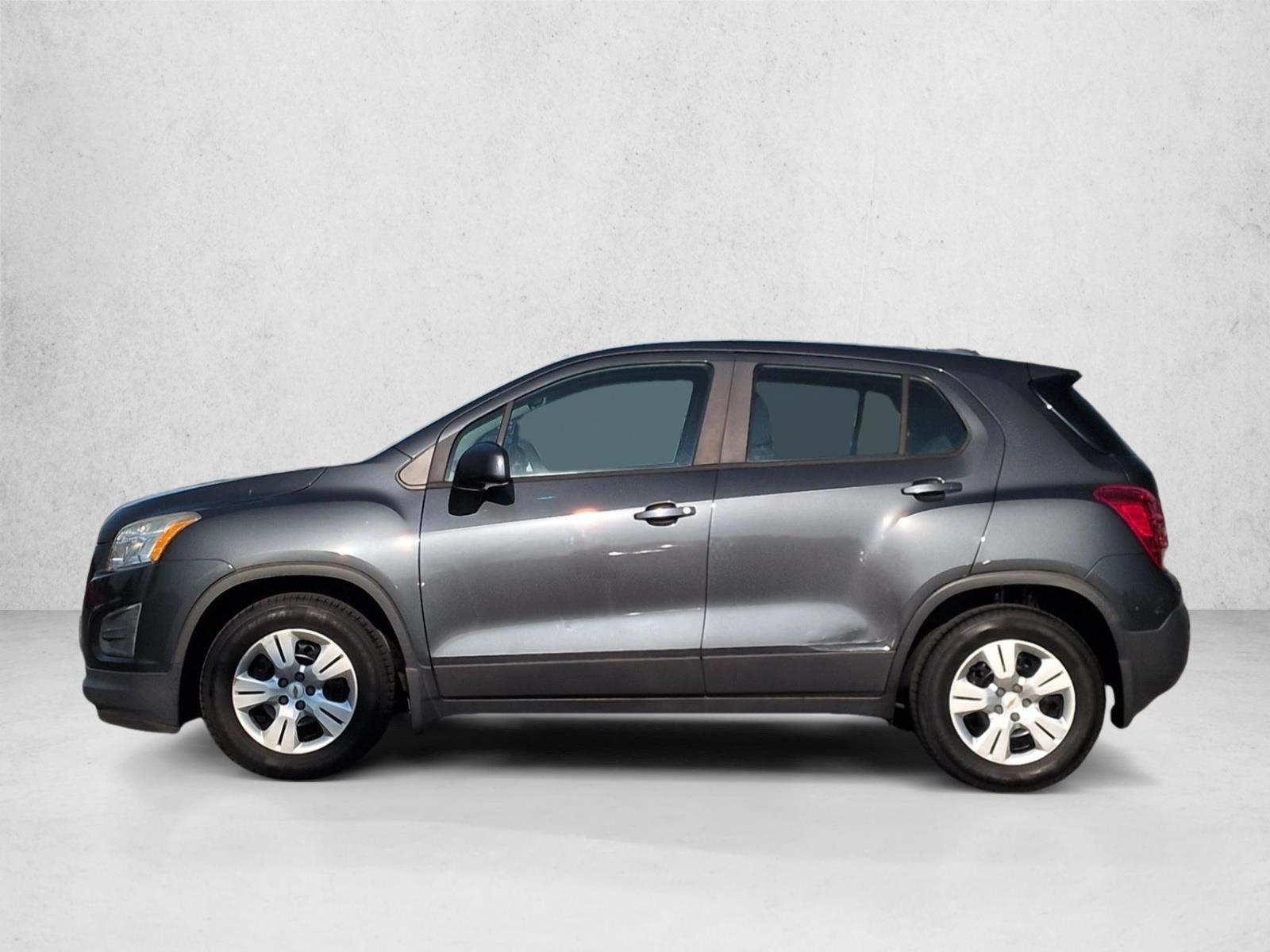 Thumbnail: 2016 Chevrolet Trax - 2