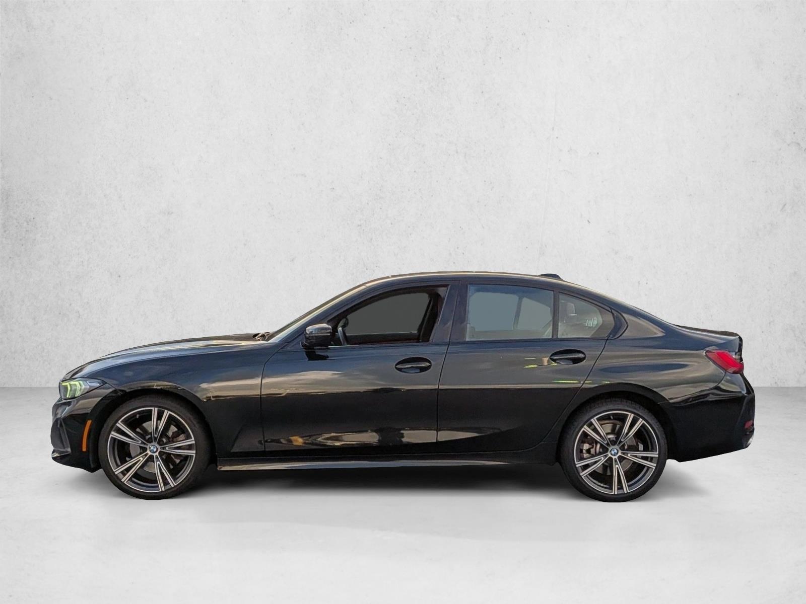 Thumbnail: 2023 BMW 3 Series - 2
