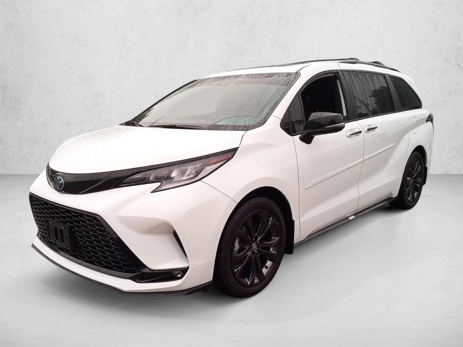 Thumbnail: 2025 Toyota Sienna - 1