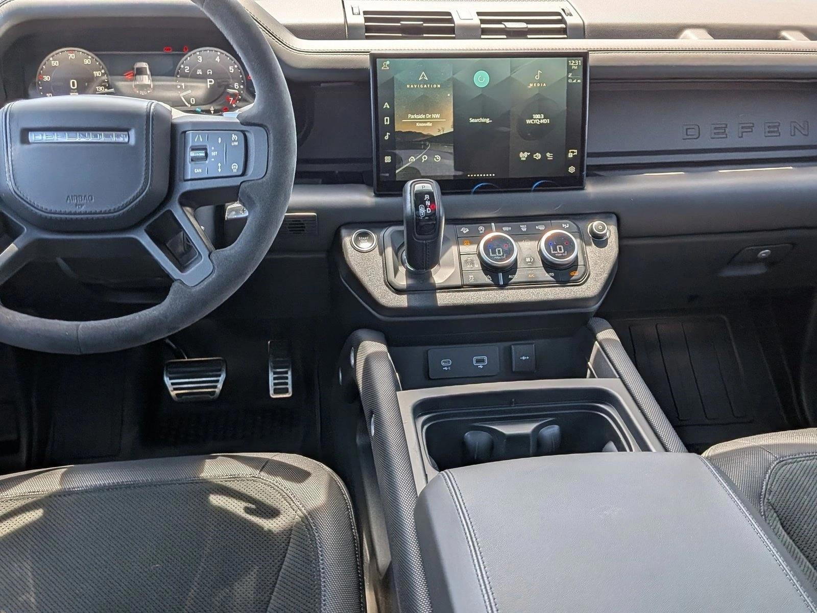Thumbnail: 2023 Land Rover Defender - 3
