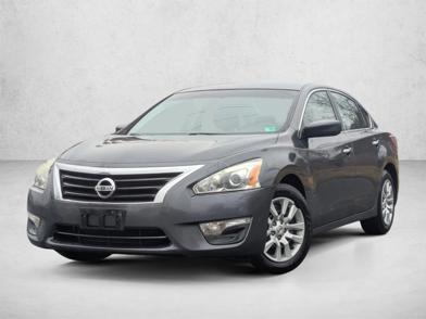 2013 Nissan Altima S -
                  Sterling, VA