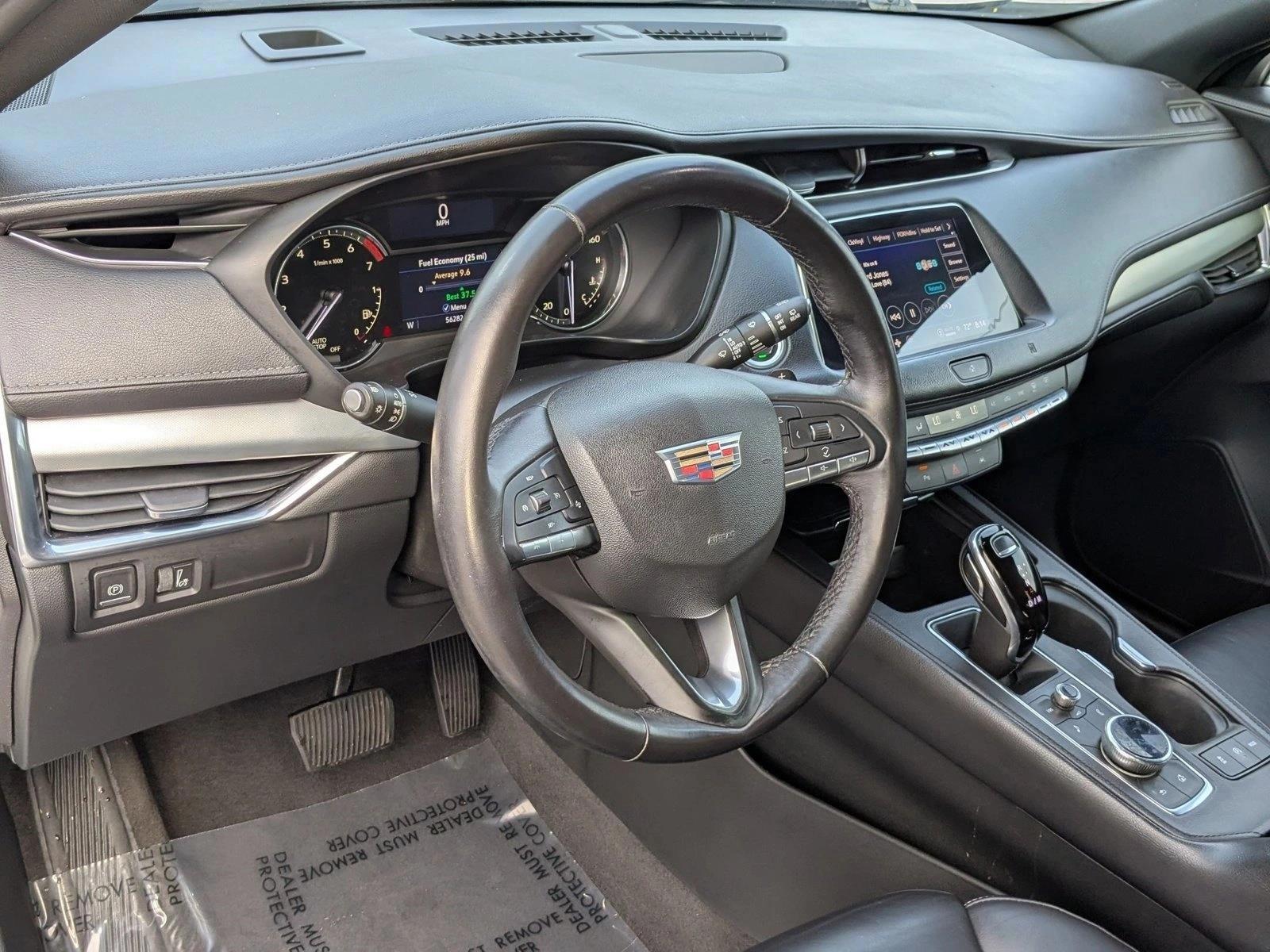 Thumbnail: 2021 Cadillac XT4 - 3