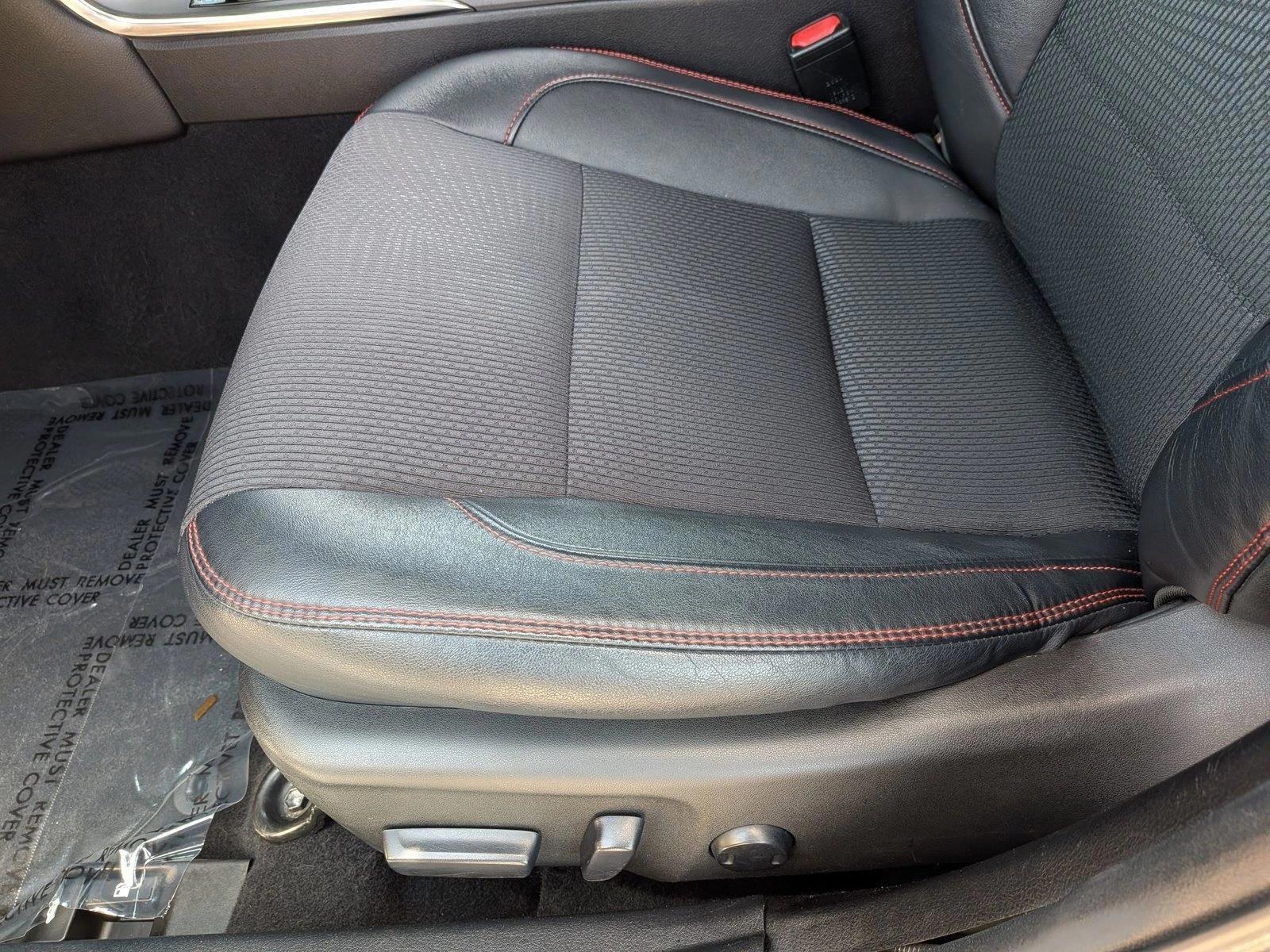 Thumbnail: 2016 Toyota Camry - 4