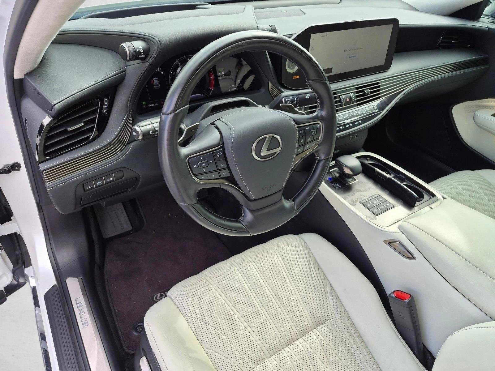 Thumbnail: 2023 Lexus LS - 3