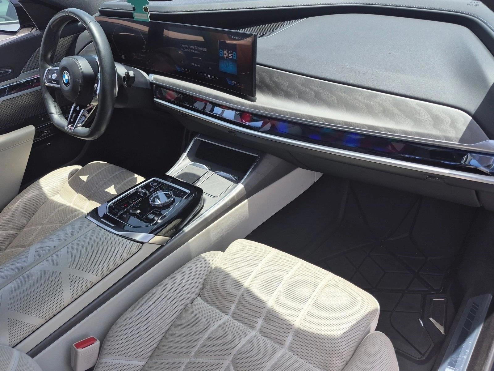 2023 BMW 7 Series 740i - Photo 20