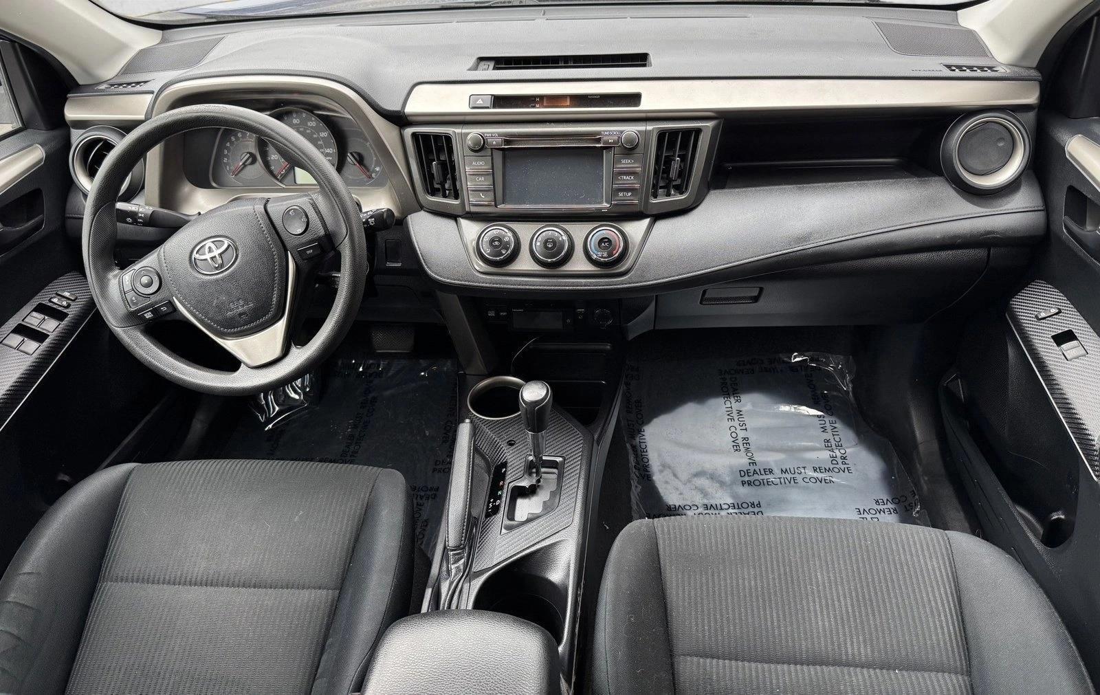 Thumbnail: 2015 Toyota RAV4 - 3