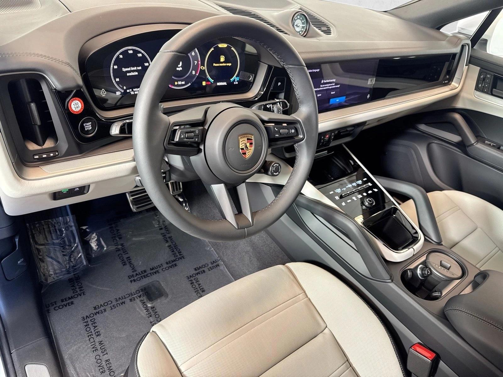 Thumbnail: 2026 Porsche Cayenne - 3