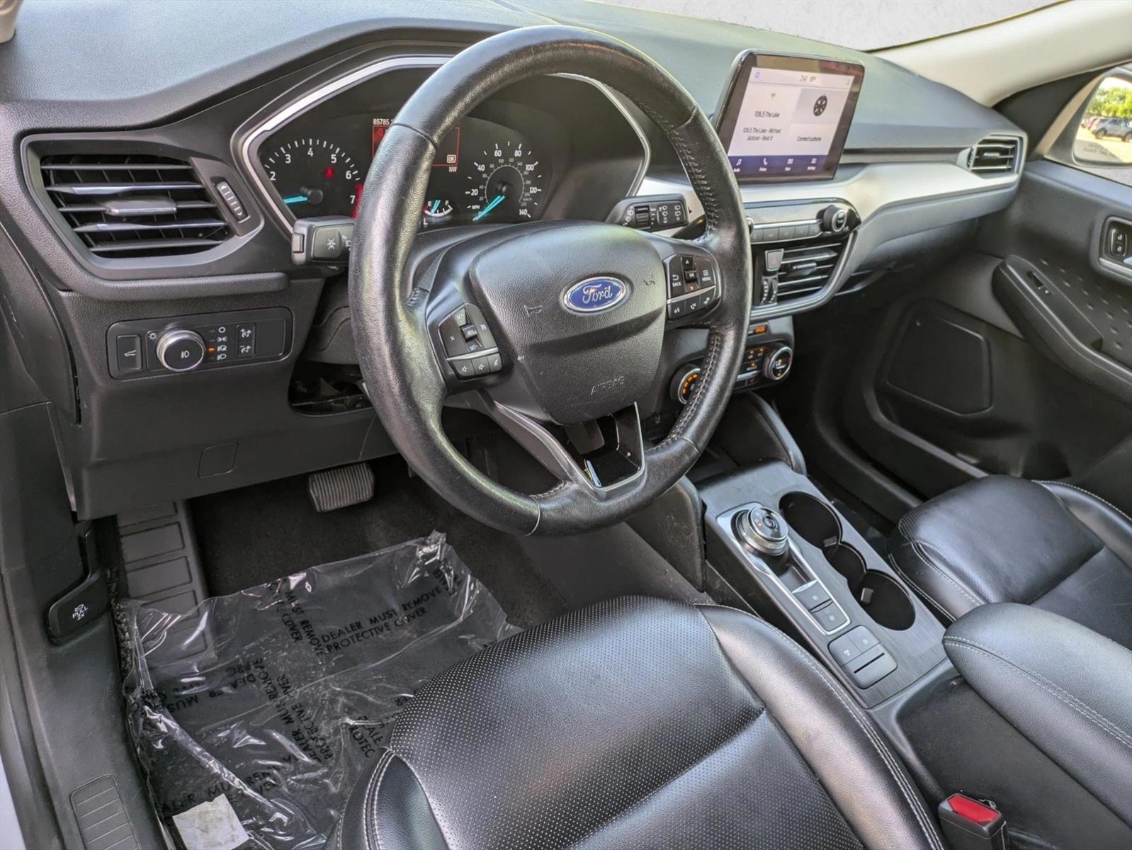 Thumbnail: 2020 Ford Escape - 3