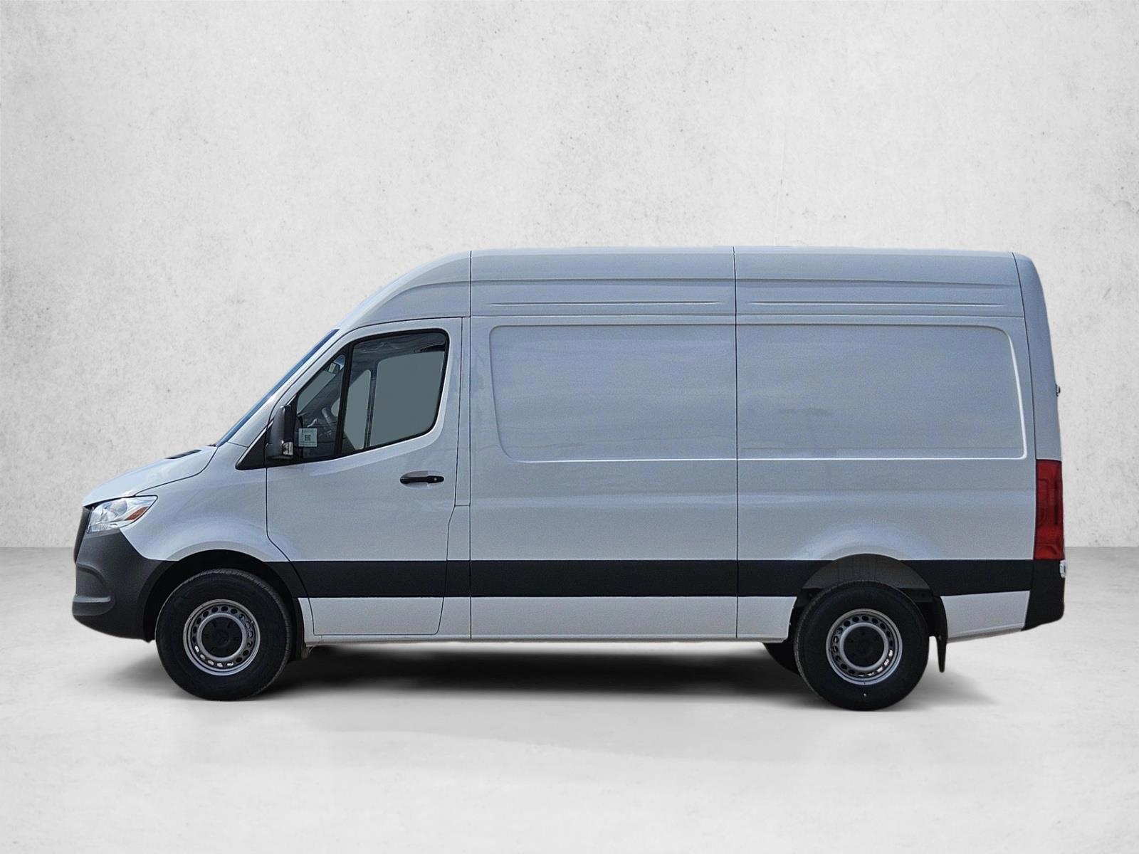 Thumbnail: 2025 Mercedes-Benz Sprinter - 2
