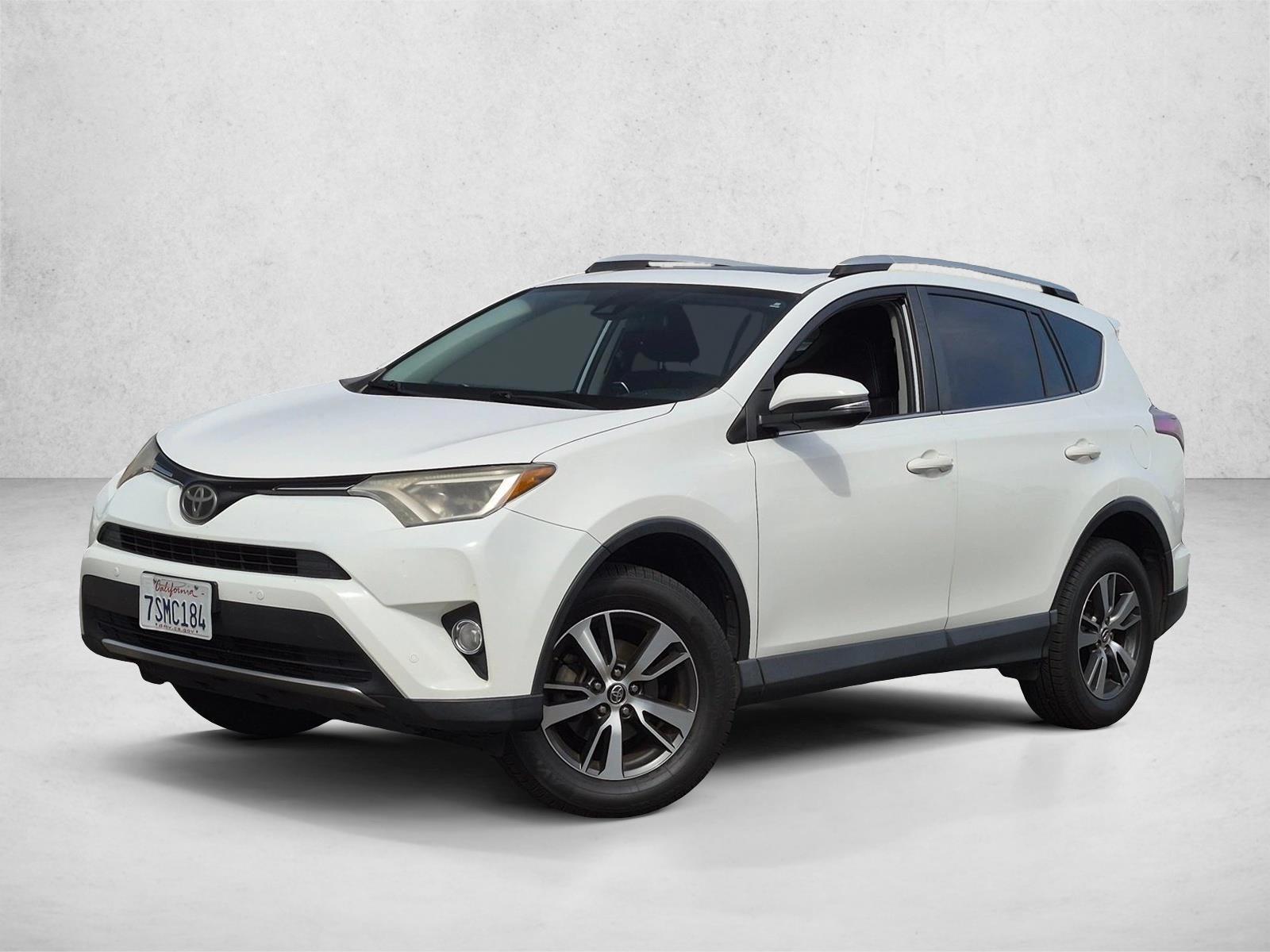 Thumbnail: 2016 Toyota RAV4 - 1