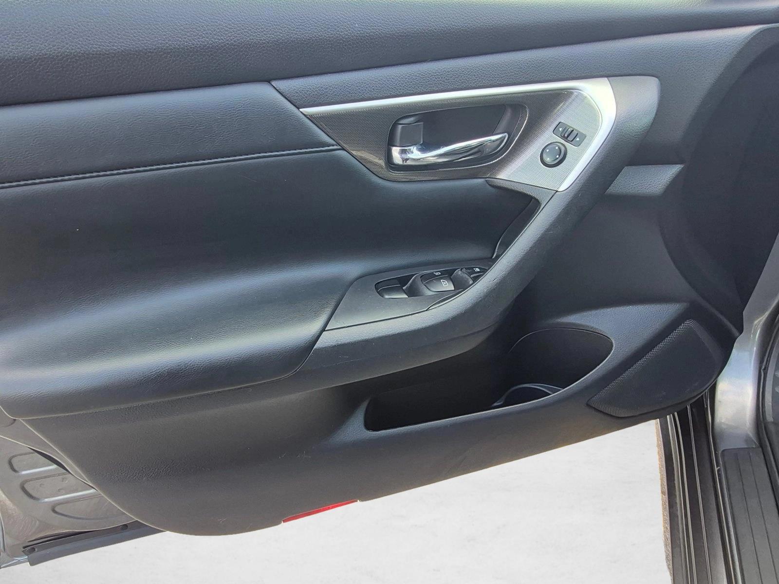 2015 Nissan Altima SL - Photo 28
