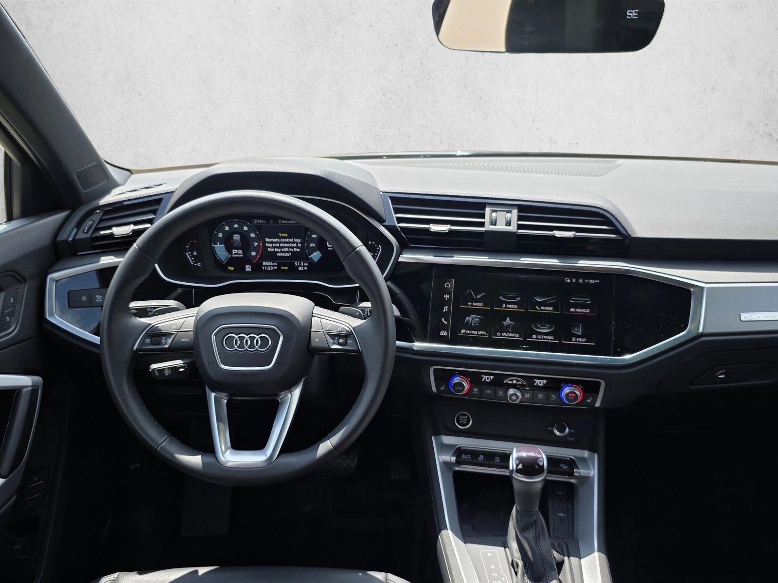 Thumbnail: 2025 Audi Q3 - 4