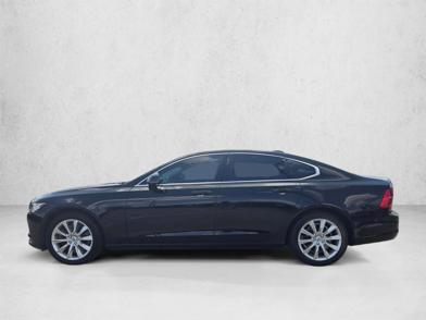 2017 Volvo S90