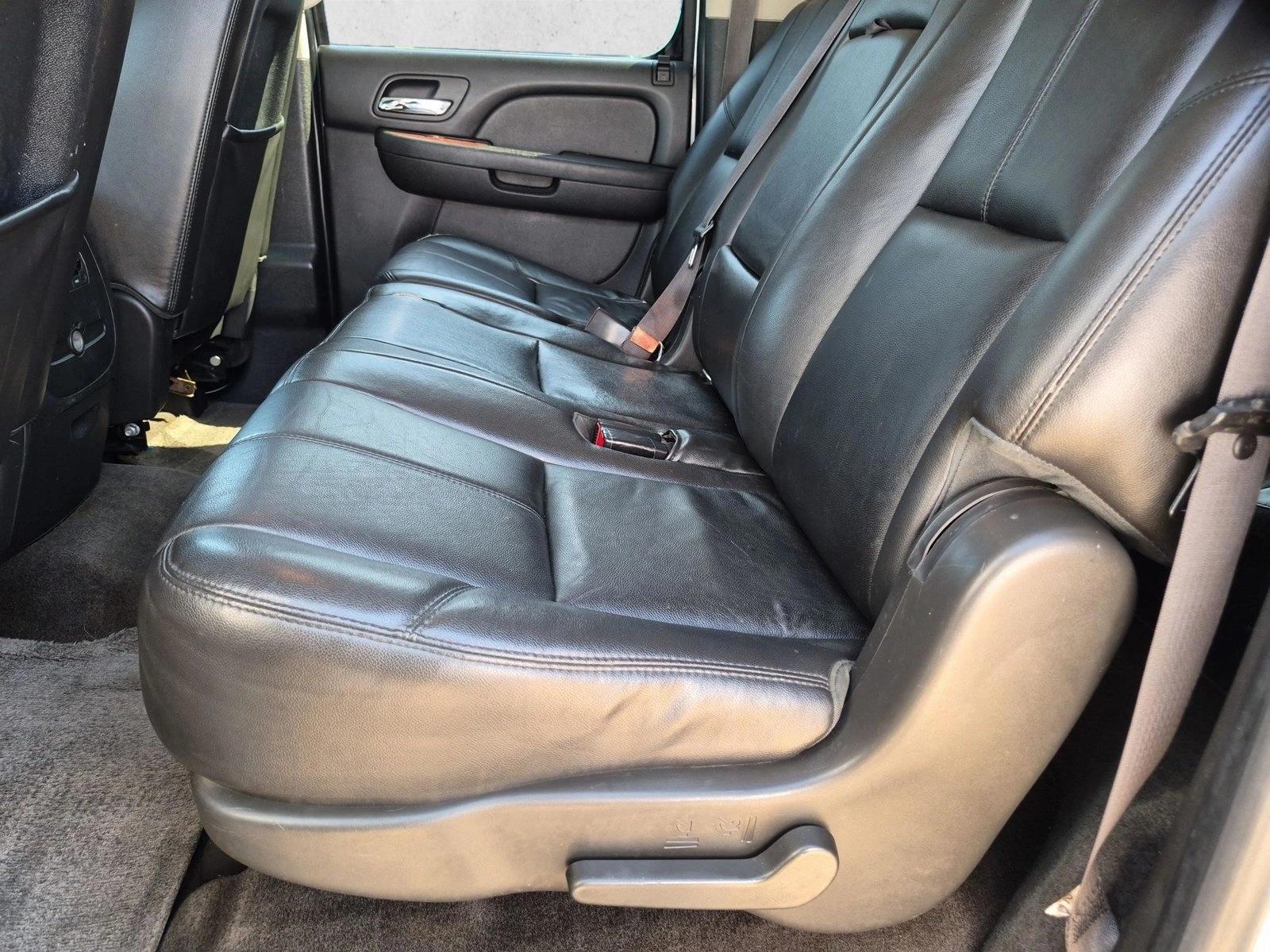 Thumbnail: 2013 Chevrolet Suburban - 4