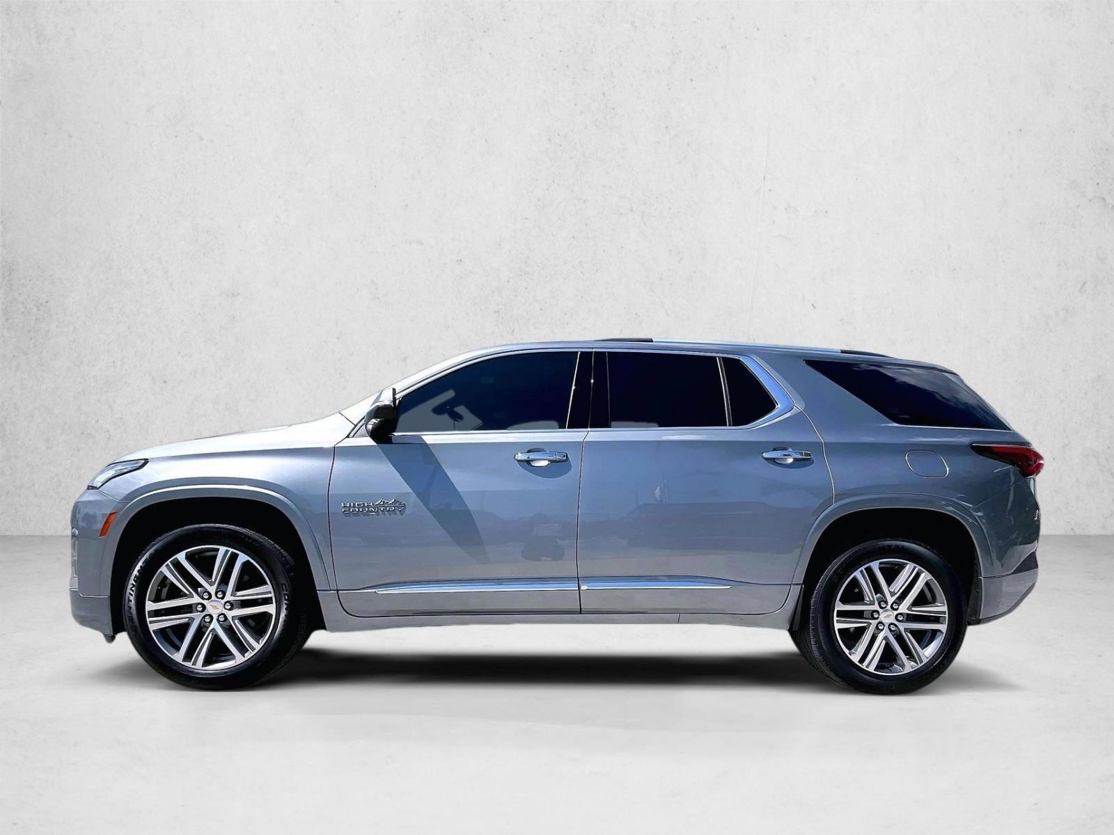 Thumbnail: 2023 Chevrolet Traverse - 2