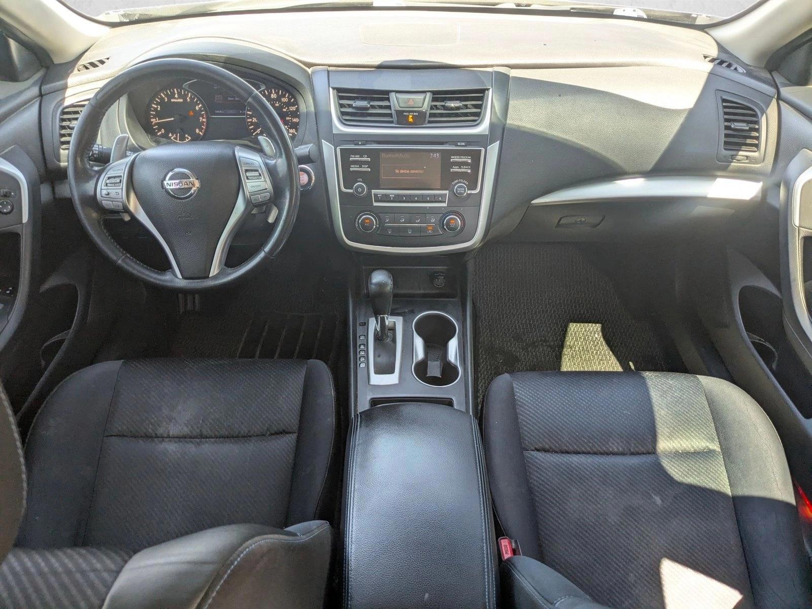 Thumbnail: 2016 Nissan Altima - 3
