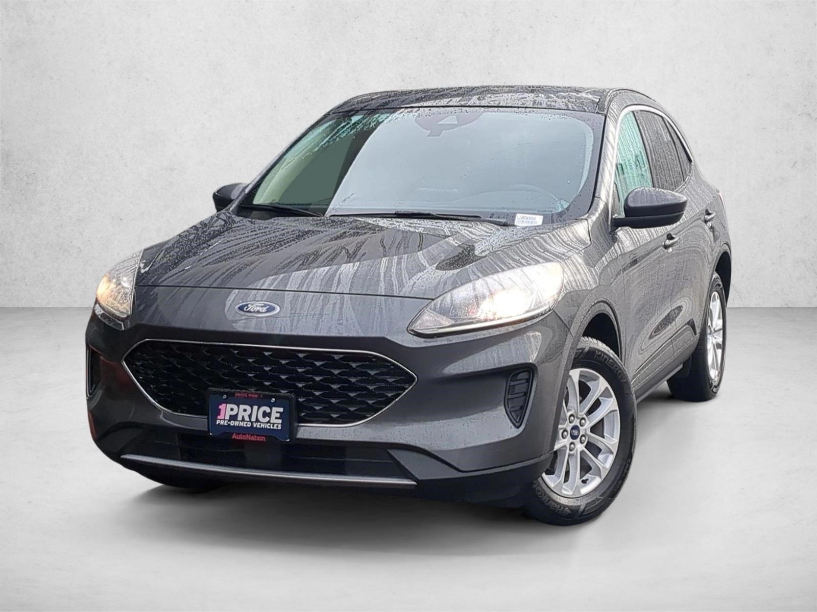 Thumbnail: 2020 Ford Escape - 1