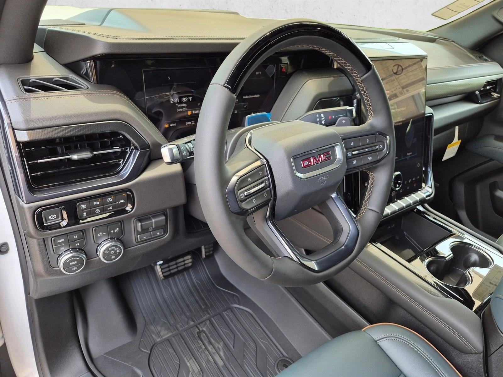 Thumbnail: 2026 GMC Yukon XL - 3