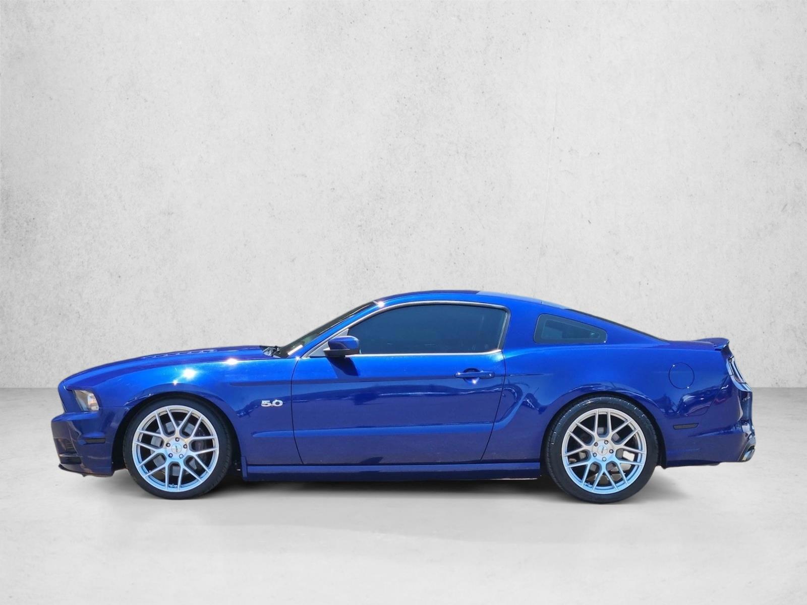 Thumbnail: 2013 Ford Mustang - 3