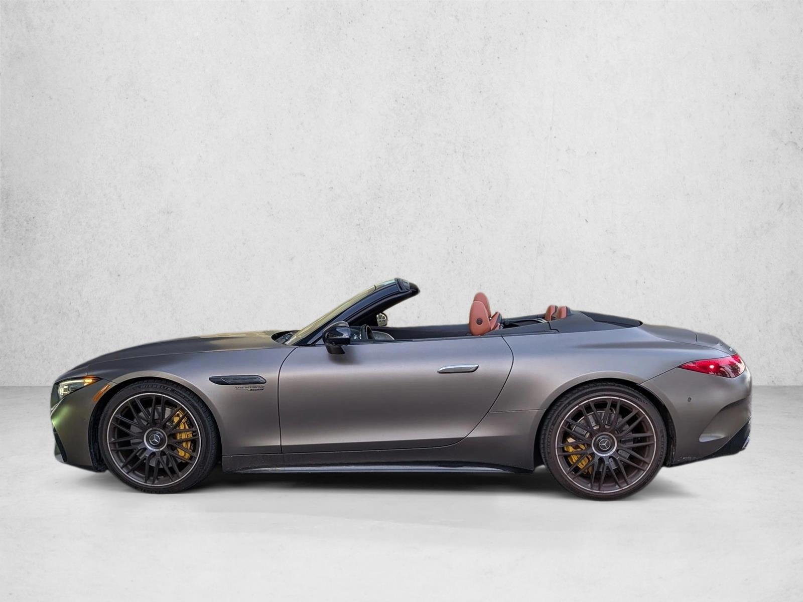Thumbnail: 2022 Mercedes-Benz SL-Class - 2