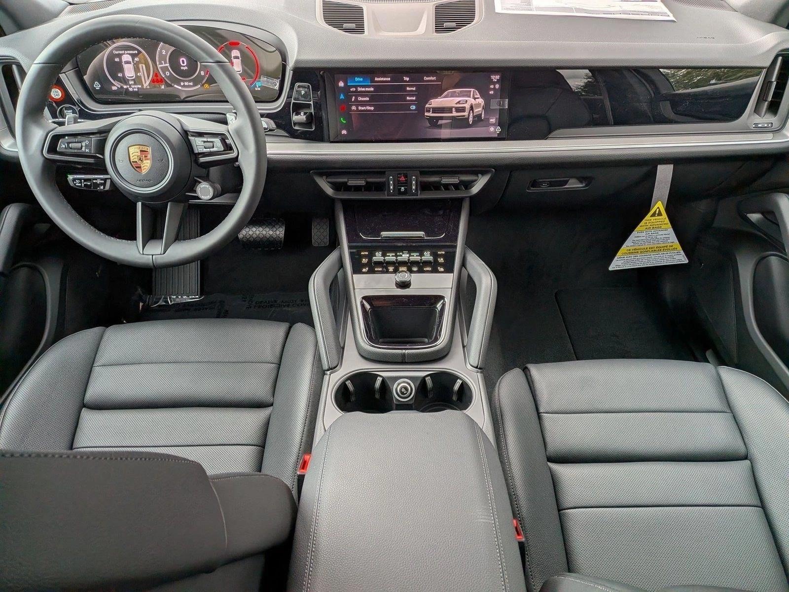 Thumbnail: 2026 Porsche Cayenne - 4