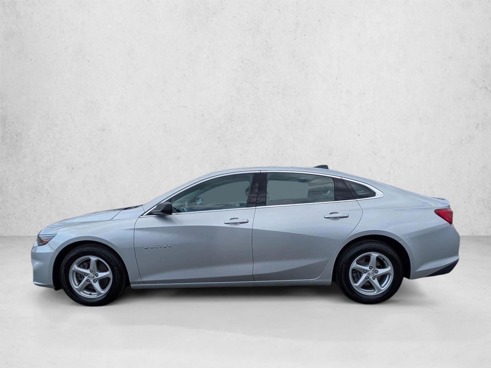 Thumbnail: 2018 Chevrolet Malibu - 2