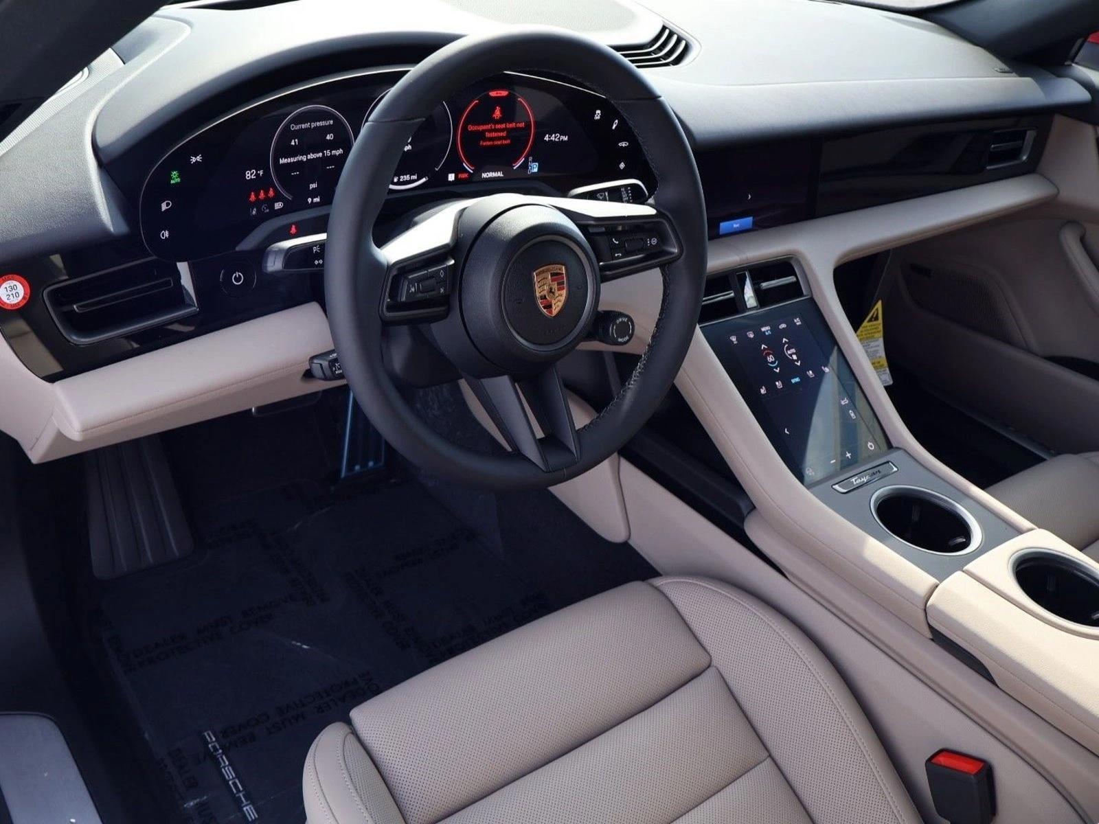 Thumbnail: 2026 Porsche Taycan - 3