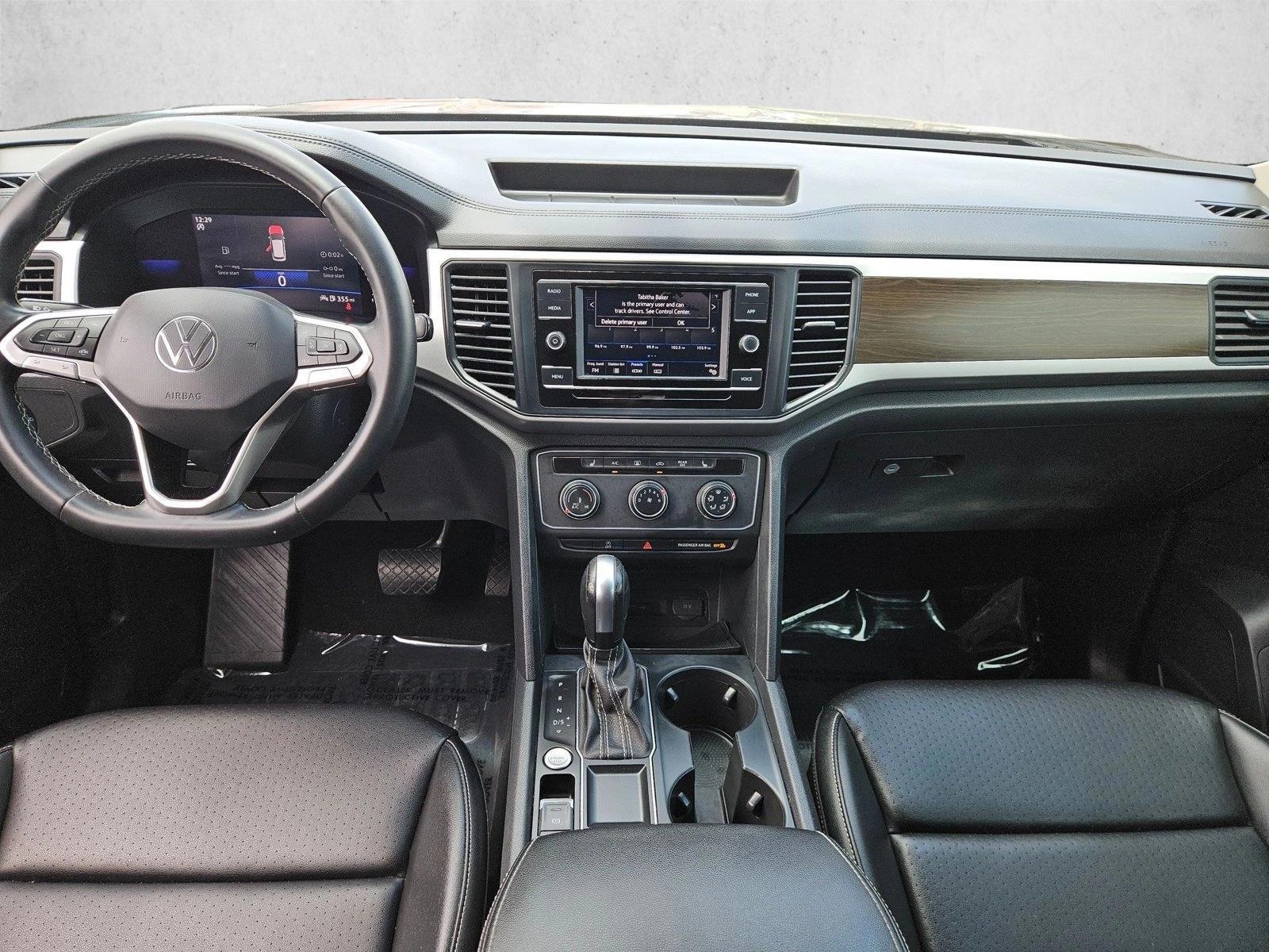 Thumbnail: 2022 Volkswagen Atlas - 3