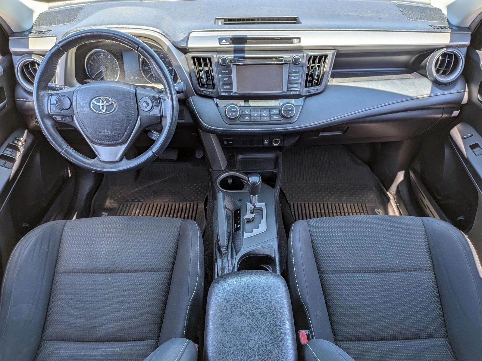 Thumbnail: 2016 Toyota RAV4 - 3