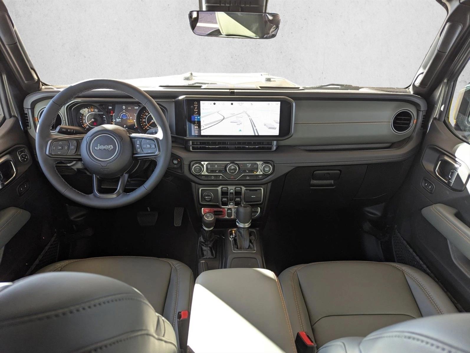 Thumbnail: 2025 Jeep Gladiator - 3