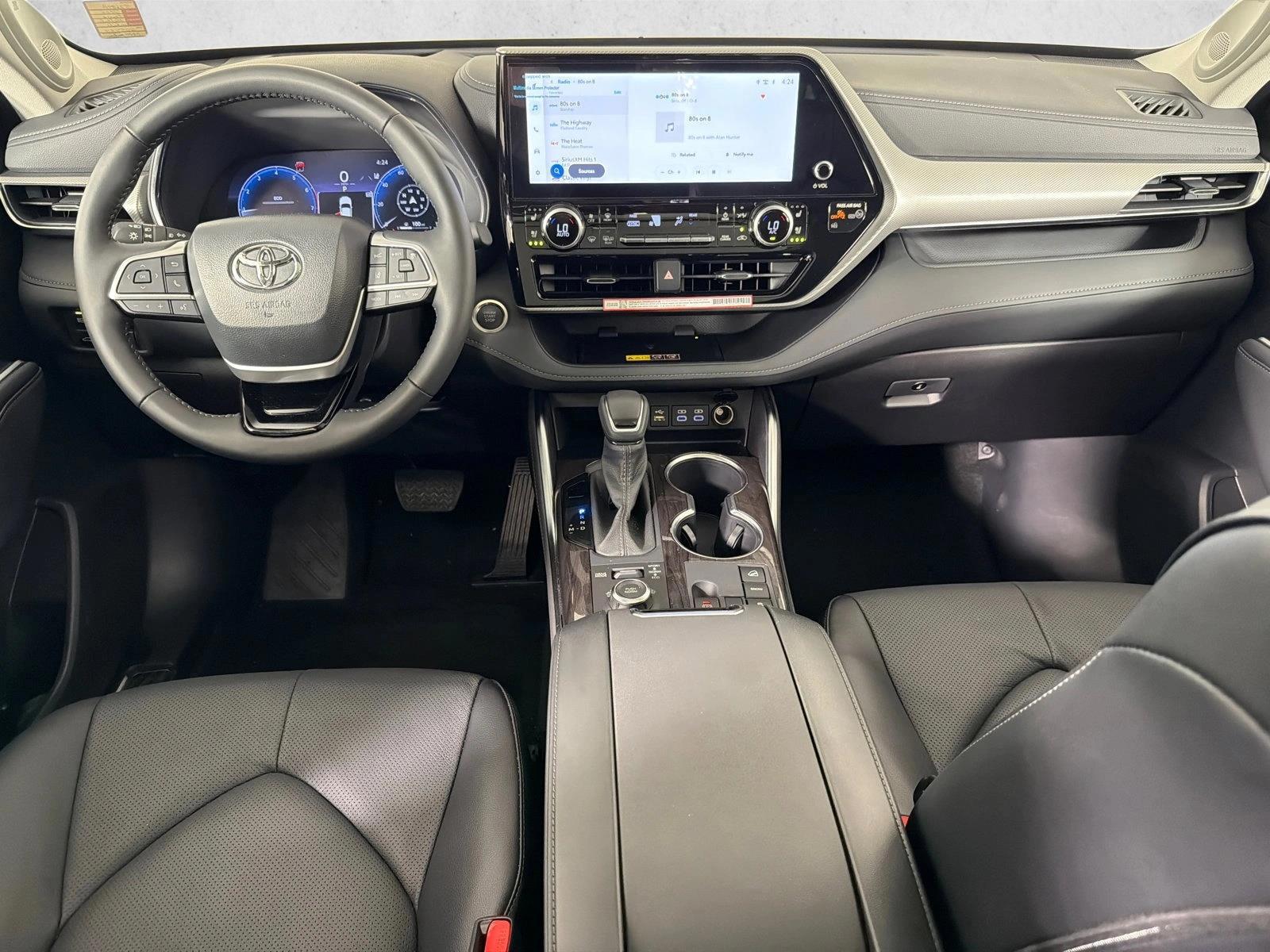 Thumbnail: 2026 Toyota Highlander - 3