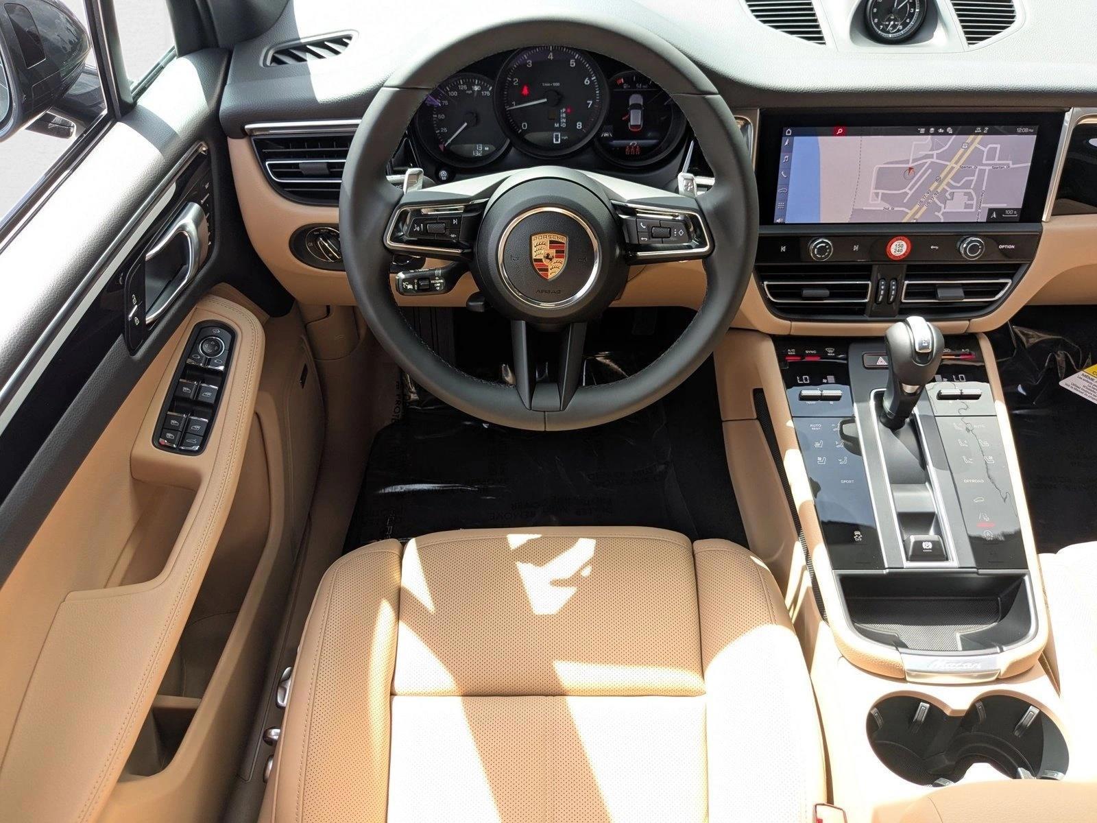 2026 Porsche Macan Base - Photo 14