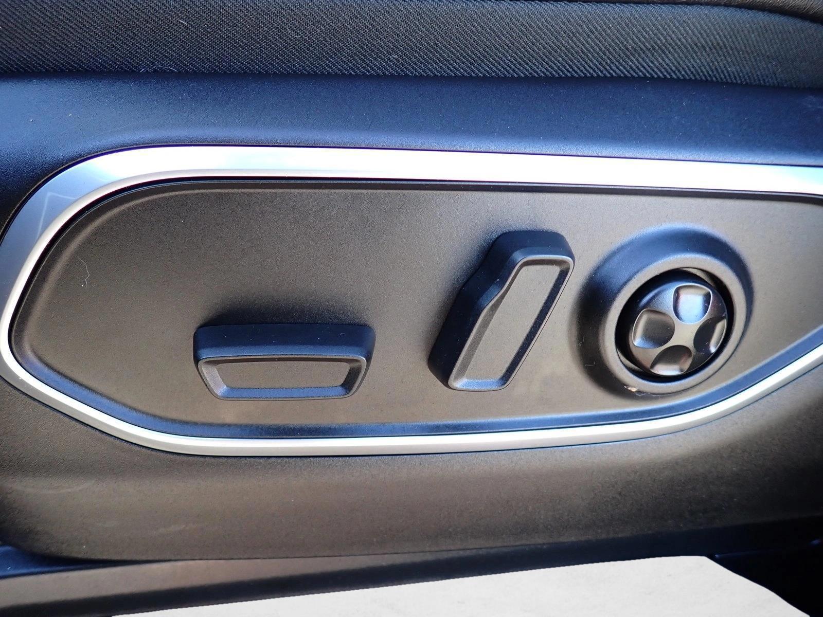 Thumbnail: 2024 Jeep Wagoneer - 3