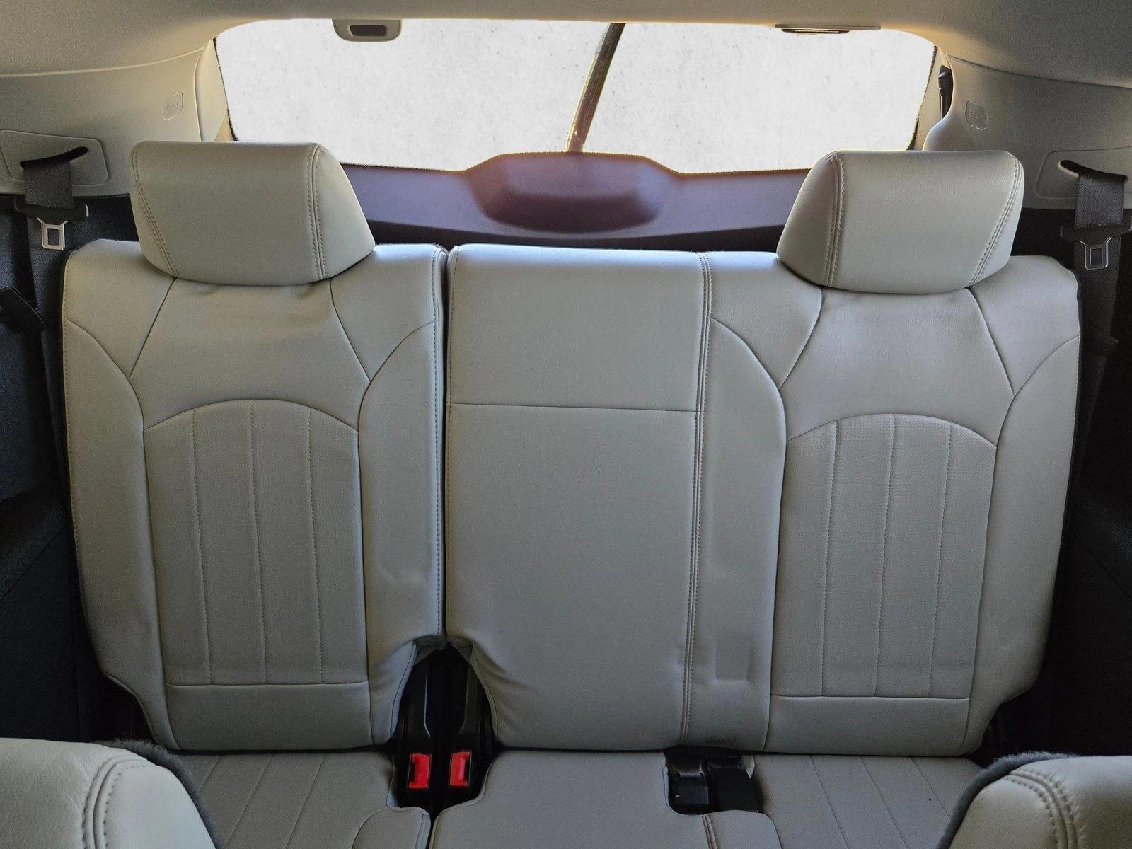 2009 Chevrolet Traverse LTZ - Photo 20